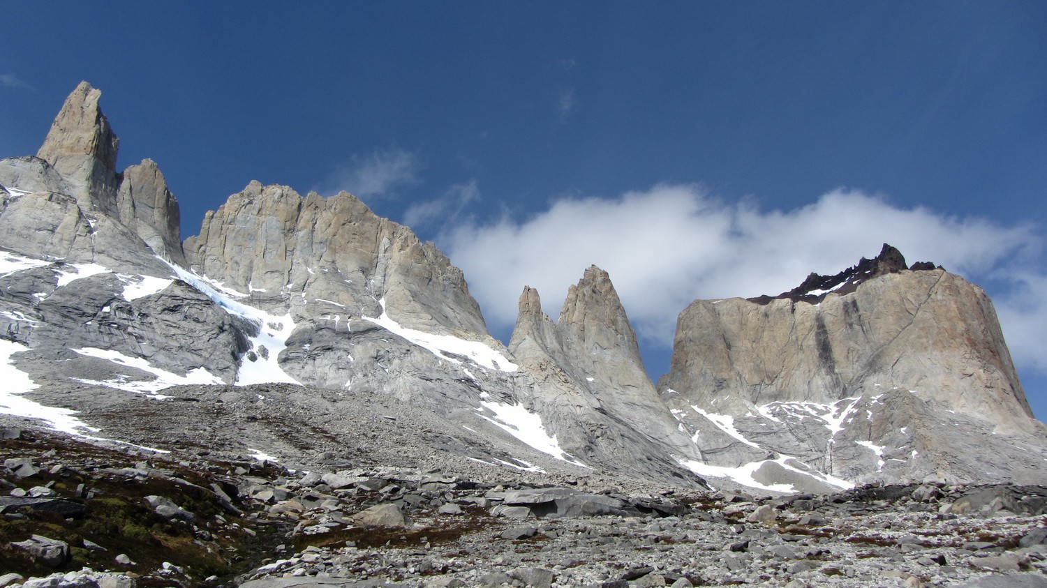 Cerro Espada, Cerro Hoja, Cerro Mascara and Cuerno Norte
